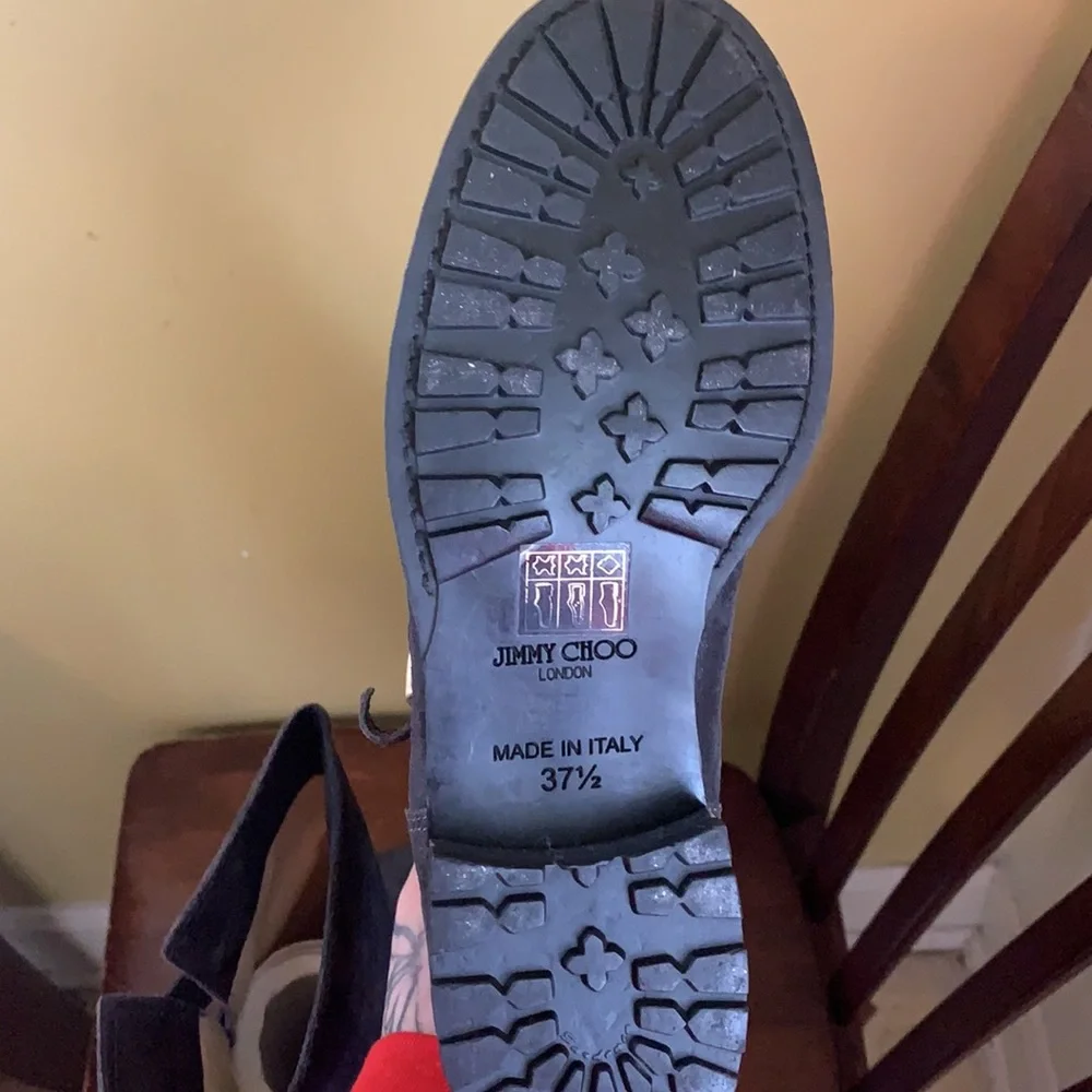 Jimmy Choo boots. Great condition. 7 in women’s. - Picture 4 of 4